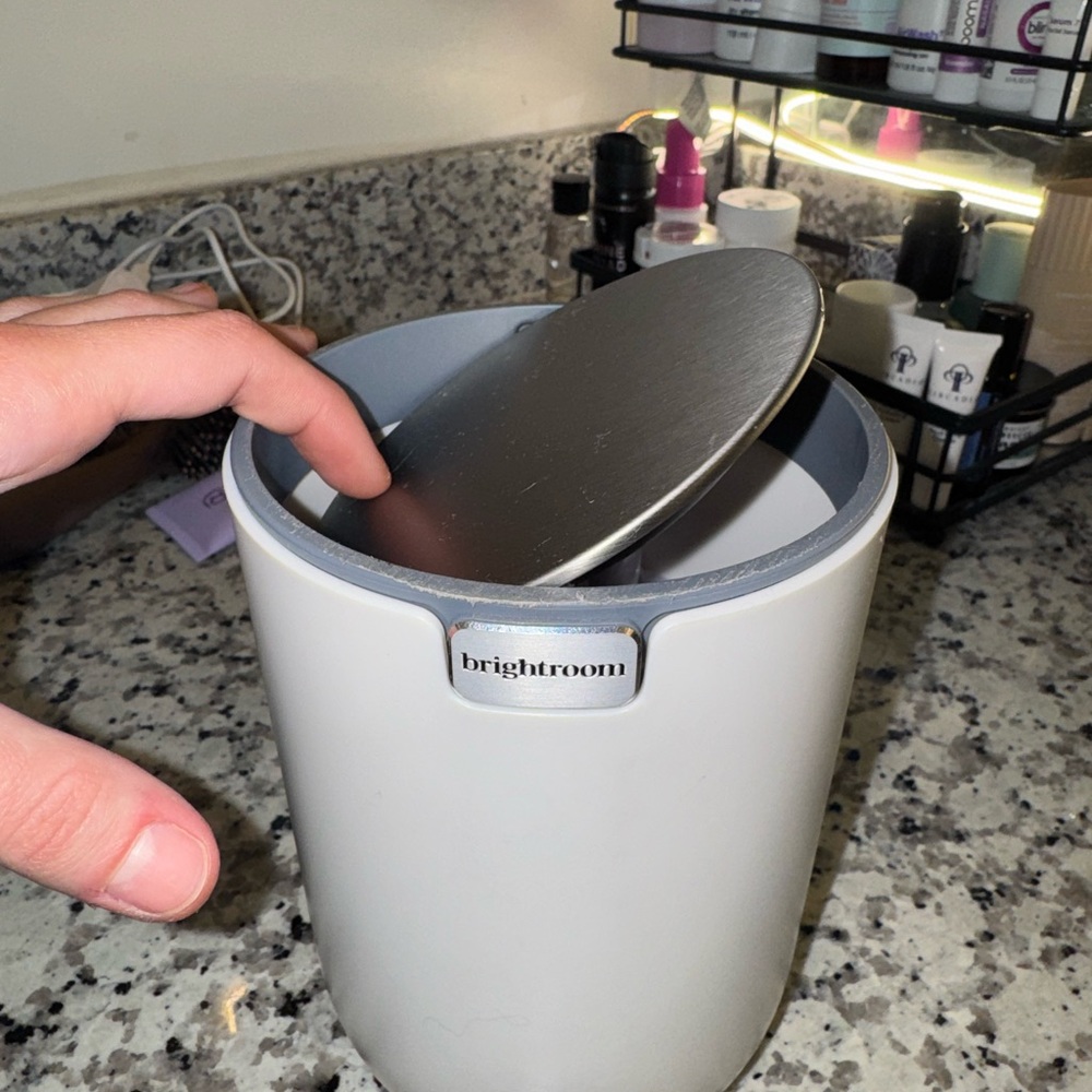 Brightroom Countertop Trash Bin - Picture 3 of 6